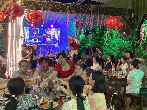 Tiệc  Sinh  Nhật
