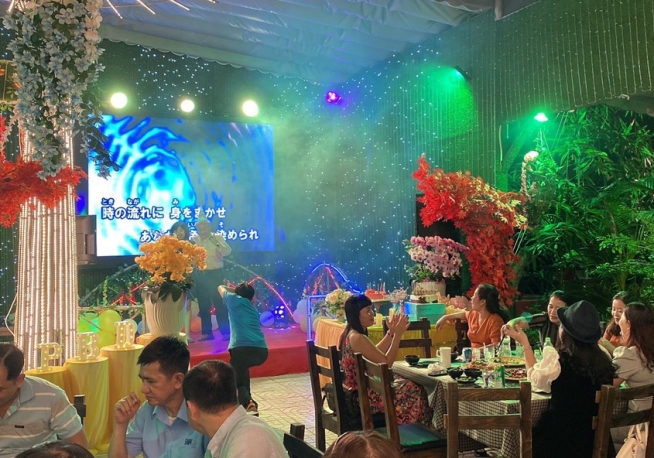 Tiệc  Sinh  Nhật