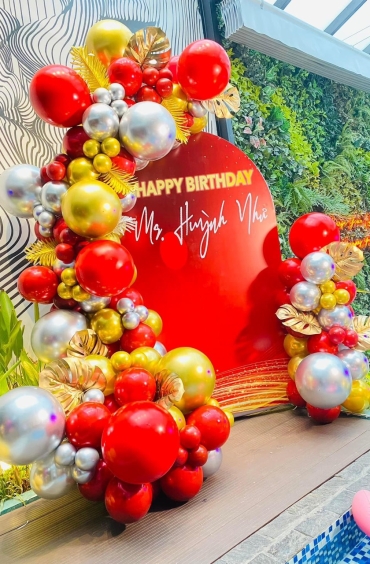 NH 39 thiết kế background & hashtag sinh nhật, event... theo yêu cầu KH